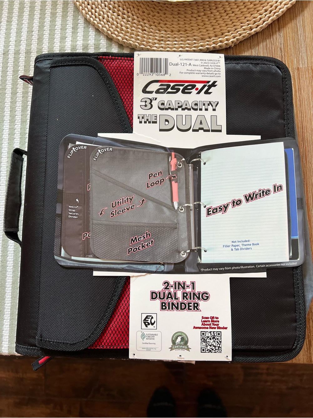 Case-It Trapper Keeper - New